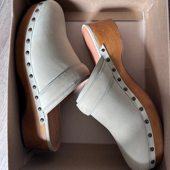 Madewell Cecily Clog - Picture 2 of 4